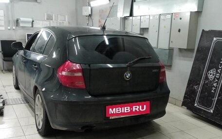 BMW 1 серия, 2011 год, 920 000 рублей, 4 фотография