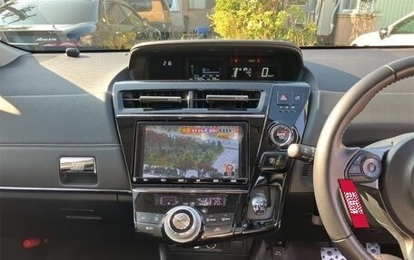 Toyota Prius Alpha I (ZVW40/41), 2020 год, 1 700 000 рублей, 20 фотография