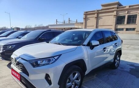 Toyota RAV4, 2020 год, 2 650 000 рублей, 1 фотография