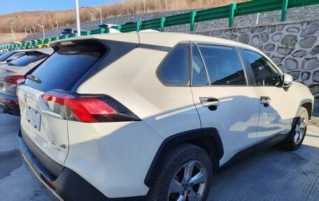 Toyota RAV4, 2020 год, 2 650 000 рублей, 7 фотография