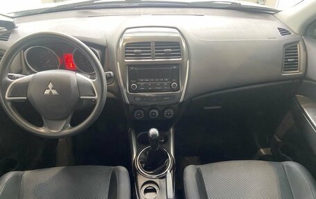 Mitsubishi ASX I рестайлинг, 2013 год, 919 000 рублей, 8 фотография