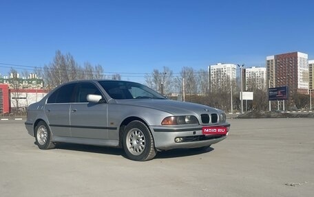 BMW 5 серия, 2000 год, 525 000 рублей, 1 фотография