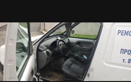 Renault Kangoo II рестайлинг, 2005 год, 400 000 рублей, 9 фотография