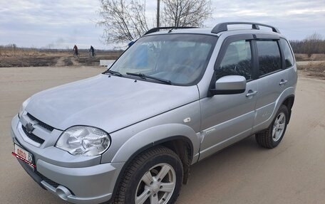 Chevrolet Niva I рестайлинг, 2013 год, 655 000 рублей, 1 фотография