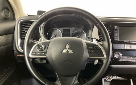 Mitsubishi Outlander III рестайлинг 3, 2013 год, 1 400 000 рублей, 16 фотография