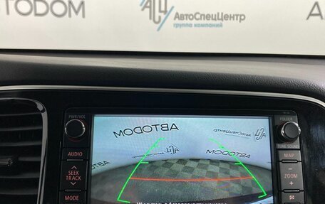 Mitsubishi Outlander III рестайлинг 3, 2013 год, 1 400 000 рублей, 20 фотография