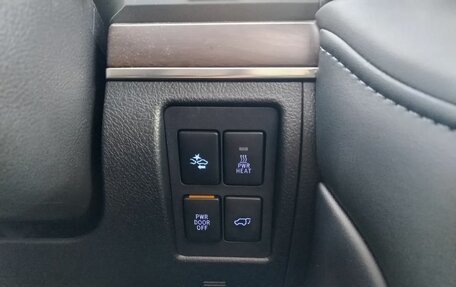 Toyota Land Cruiser 200, 2016 год, 6 100 000 рублей, 15 фотография