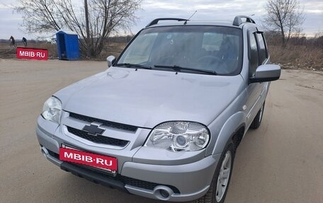 Chevrolet Niva I рестайлинг, 2013 год, 655 000 рублей, 3 фотография