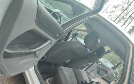 Ford Focus II рестайлинг, 2006 год, 199 000 рублей, 17 фотография