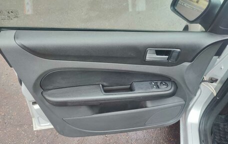 Ford Focus II рестайлинг, 2006 год, 199 000 рублей, 10 фотография