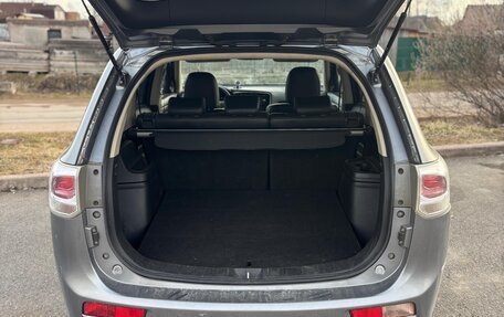 Mitsubishi Outlander III рестайлинг 3, 2012 год, 680 000 рублей, 7 фотография