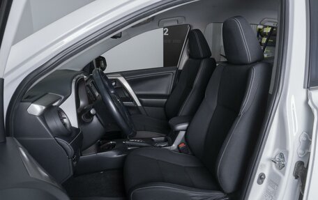 Toyota RAV4, 2018 год, 2 835 000 рублей, 10 фотография