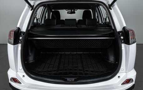 Toyota RAV4, 2018 год, 2 835 000 рублей, 24 фотография