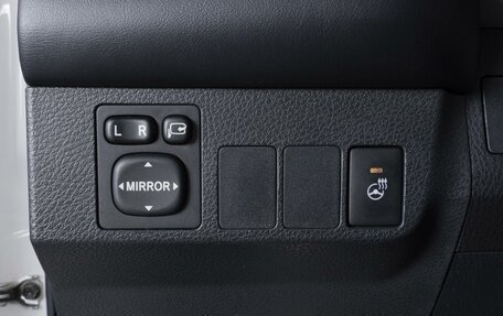 Toyota RAV4, 2018 год, 2 835 000 рублей, 22 фотография