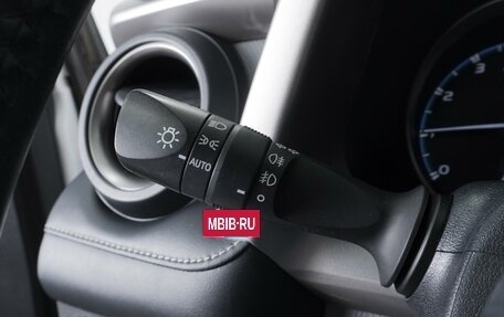Toyota RAV4, 2018 год, 2 835 000 рублей, 15 фотография