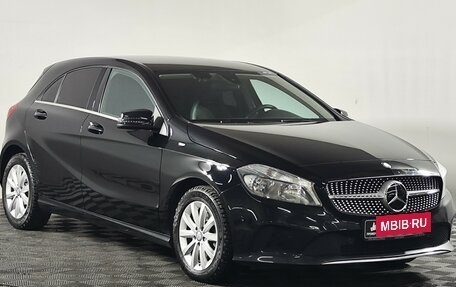 Mercedes-Benz A-Класс, 2016 год, 1 499 000 рублей, 3 фотография