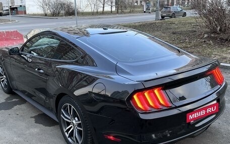 Ford Mustang VI рестайлинг, 2017 год, 2 100 000 рублей, 2 фотография
