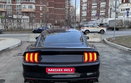 Ford Mustang VI рестайлинг, 2017 год, 2 100 000 рублей, 3 фотография