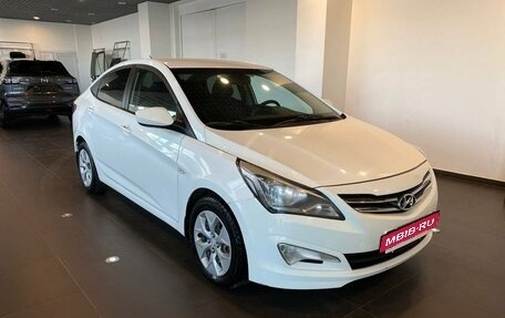 Hyundai Solaris II рестайлинг, 2016 год, 1 070 000 рублей, 1 фотография