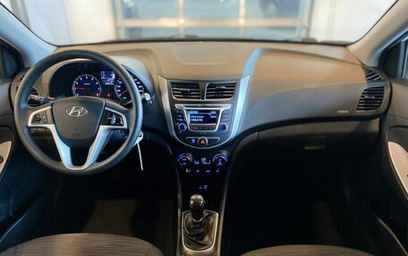 Hyundai Solaris II рестайлинг, 2016 год, 1 070 000 рублей, 9 фотография