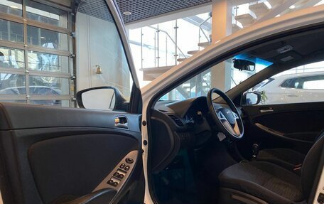 Hyundai Solaris II рестайлинг, 2016 год, 1 070 000 рублей, 21 фотография