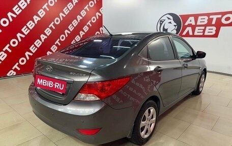 Hyundai Solaris II рестайлинг, 2011 год, 749 000 рублей, 5 фотография