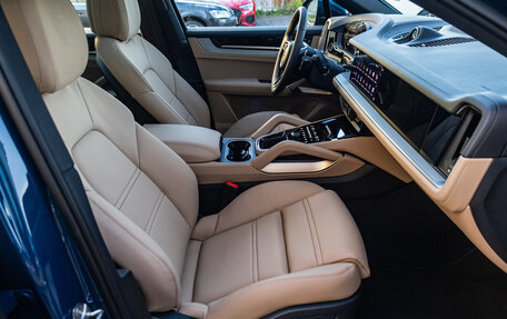 Porsche Cayenne III, 2024 год, 18 499 500 рублей, 16 фотография