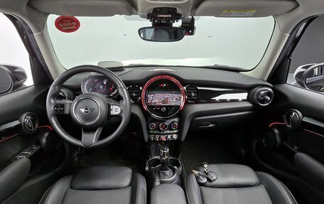 MINI Hatch, 2021 год, 2 627 178 рублей, 8 фотография