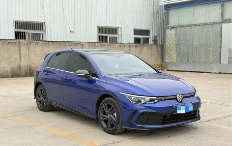 Volkswagen Golf VIII, 2022 год, 2 180 000 рублей, 1 фотография