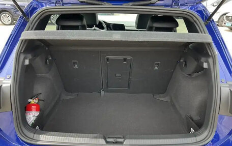 Volkswagen Golf VIII, 2022 год, 2 180 000 рублей, 7 фотография