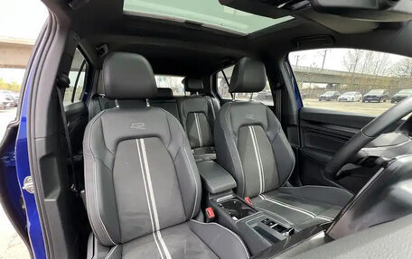Volkswagen Golf VIII, 2022 год, 2 180 000 рублей, 14 фотография