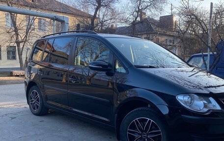 Volkswagen Touran III, 2009 год, 940 000 рублей, 6 фотография