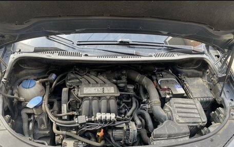 Volkswagen Touran III, 2009 год, 940 000 рублей, 9 фотография
