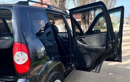 Chevrolet Niva I рестайлинг, 2010 год, 720 000 рублей, 23 фотография