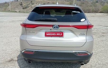 Toyota Venza, 2021 год, 1 990 000 рублей, 10 фотография
