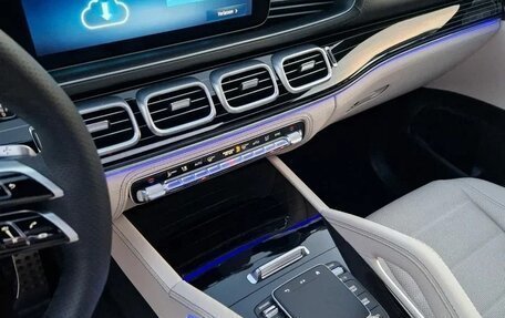 Mercedes-Benz GLS, 2024 год, 20 240 000 рублей, 16 фотография