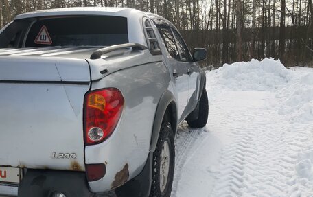 Mitsubishi L200 IV рестайлинг, 2010 год, 1 050 000 рублей, 5 фотография