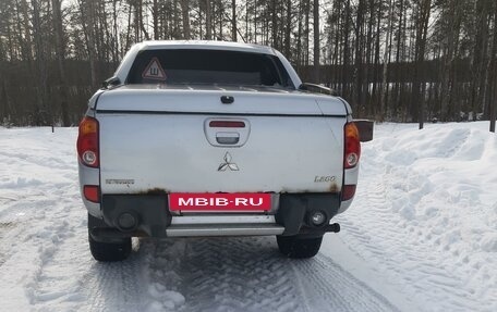 Mitsubishi L200 IV рестайлинг, 2010 год, 1 050 000 рублей, 4 фотография