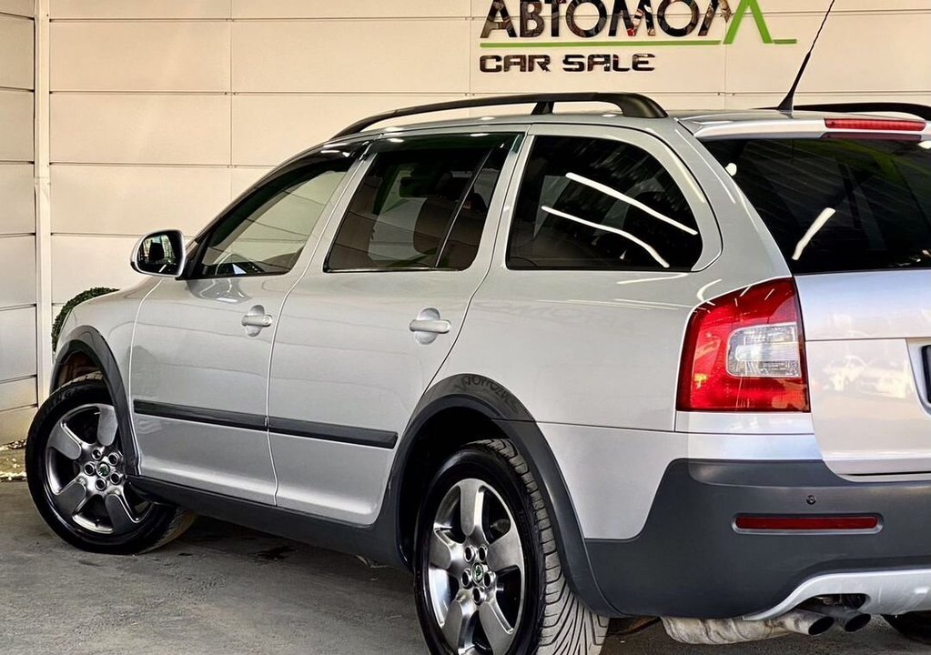 Skoda Octavia Scout, 2010 год, 1 299 000 рублей, 13 фотография