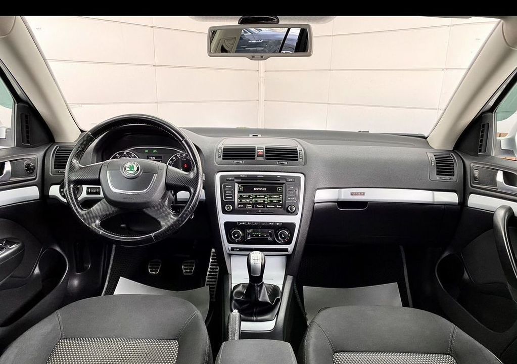 Skoda Octavia Scout, 2010 год, 1 299 000 рублей, 17 фотография