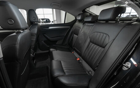 Skoda Superb III рестайлинг, 2015 год, 2 430 000 рублей, 13 фотография