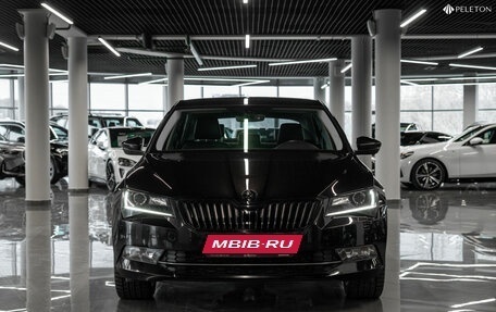 Skoda Superb III рестайлинг, 2015 год, 2 430 000 рублей, 3 фотография