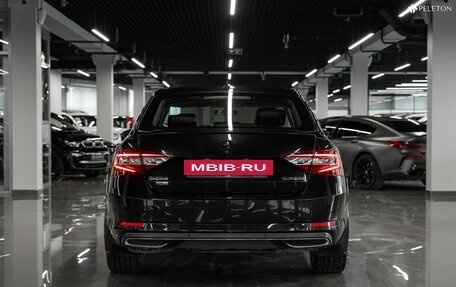 Skoda Superb III рестайлинг, 2015 год, 2 430 000 рублей, 6 фотография