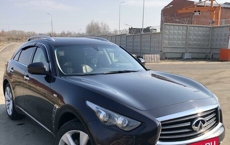 Infiniti FX II, 2012 год, 2 100 000 рублей, 30 фотография