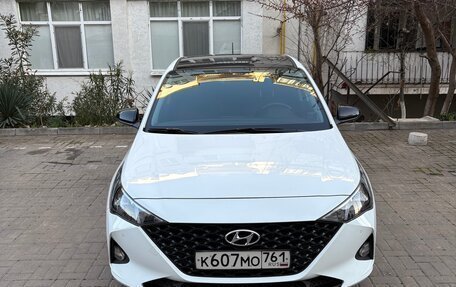 Hyundai Solaris II рестайлинг, 2021 год, 1 750 000 рублей, 1 фотография