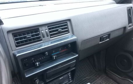 Nissan Terrano II рестайлинг, 1992 год, 380 000 рублей, 7 фотография