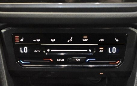 Volkswagen Tiguan II, 2021 год, 2 179 650 рублей, 14 фотография