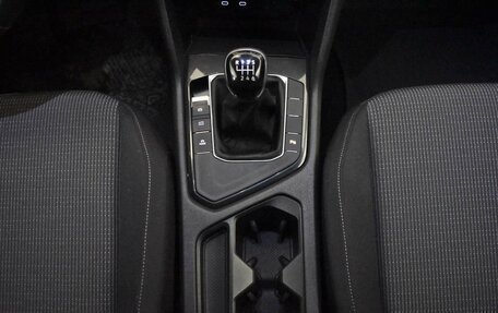 Volkswagen Tiguan II, 2021 год, 2 179 650 рублей, 24 фотография