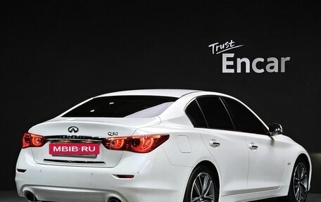 Infiniti Q50 I рестайлинг, 2015 год, 1 800 080 рублей, 4 фотография
