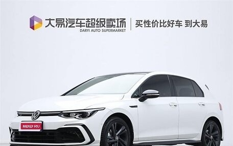 Volkswagen Golf VIII, 2022 год, 1 850 070 рублей, 1 фотография
